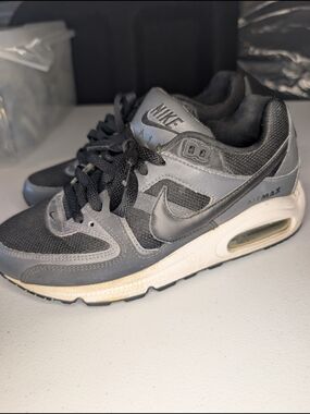Nike Air Max Grey/Black Sneakers